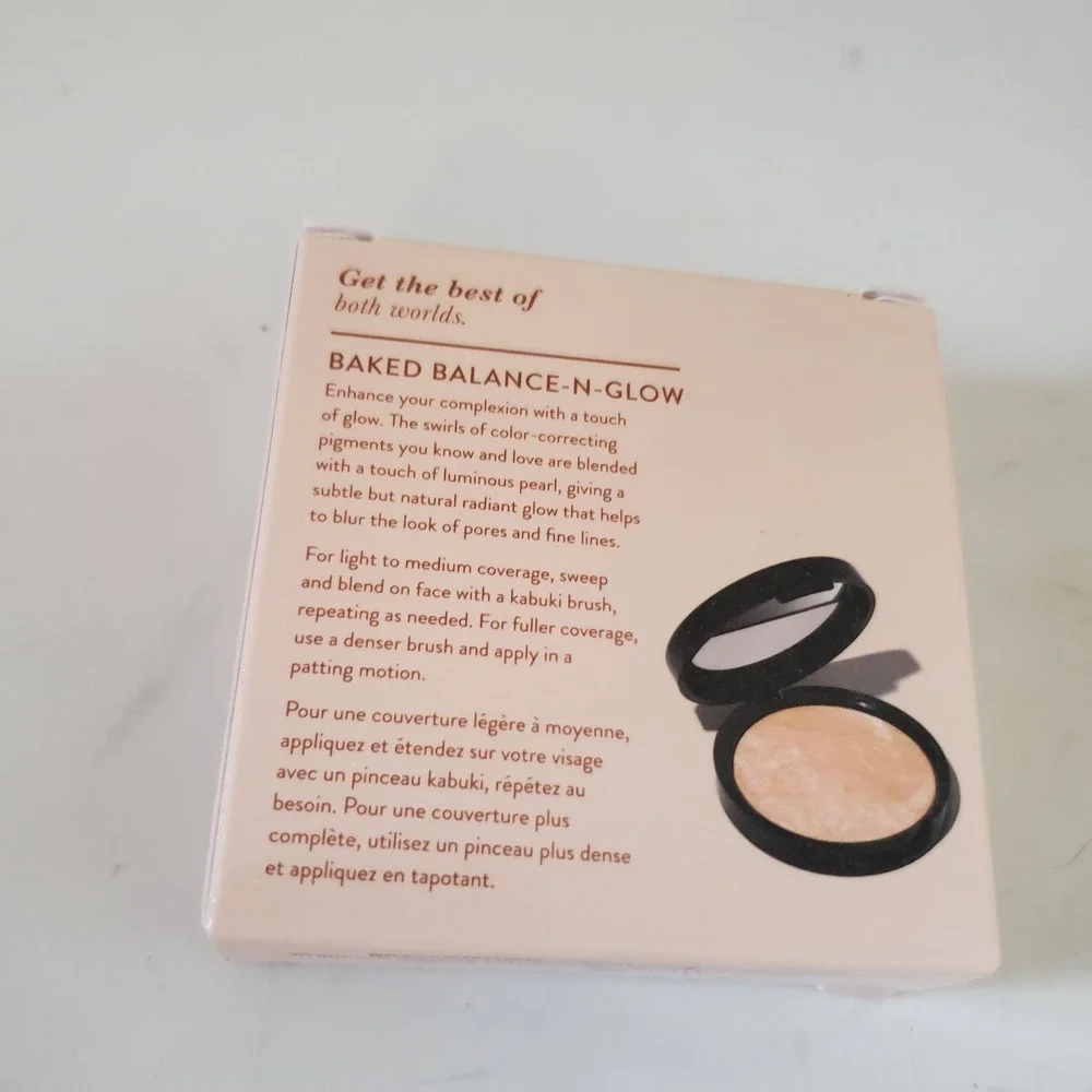 Laura Geller Baked Balance-N-Glow Illuminating Foundation Porcelain .32oz  New